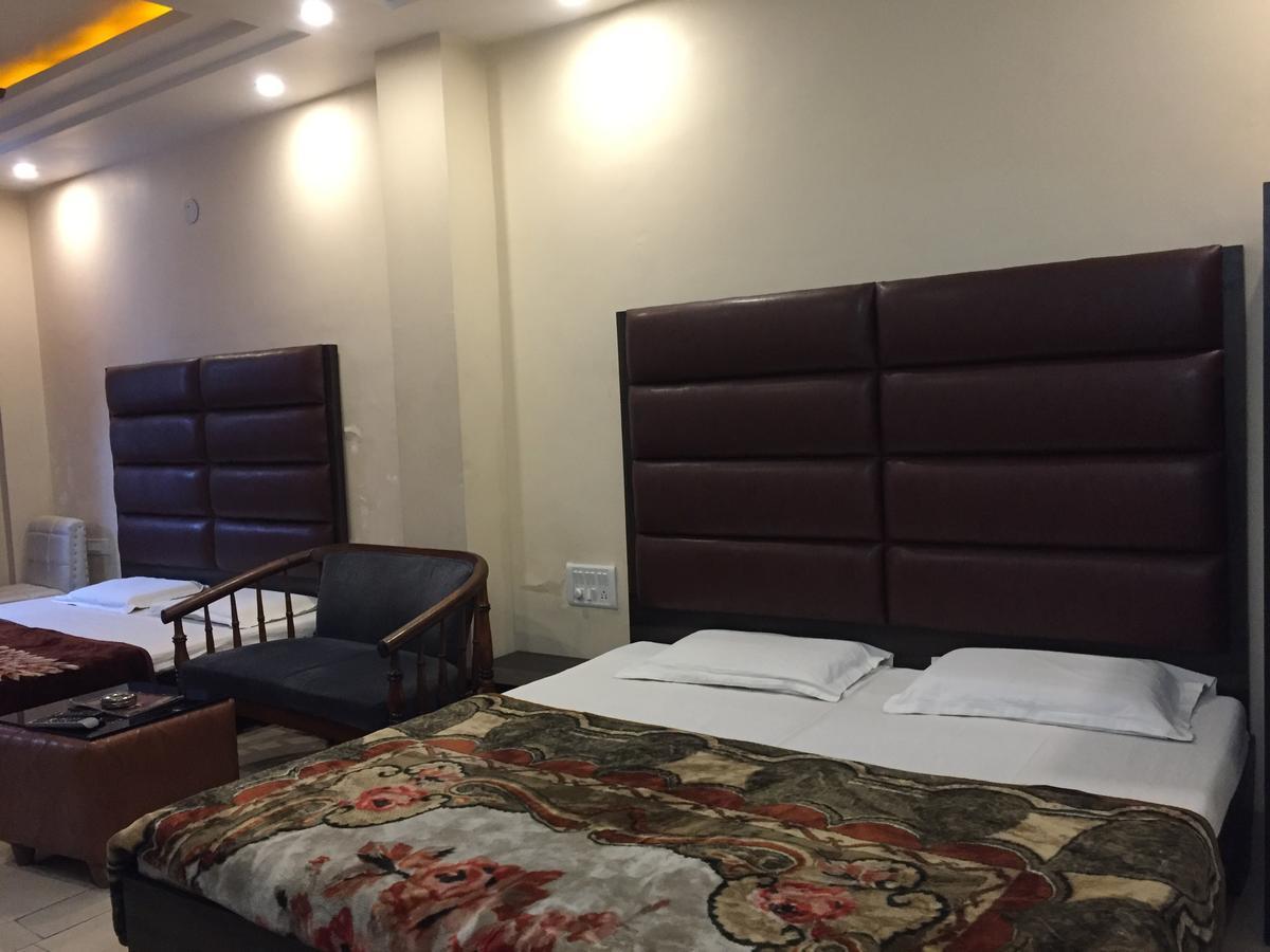 New Karan Hotel Jammu Εξωτερικό φωτογραφία