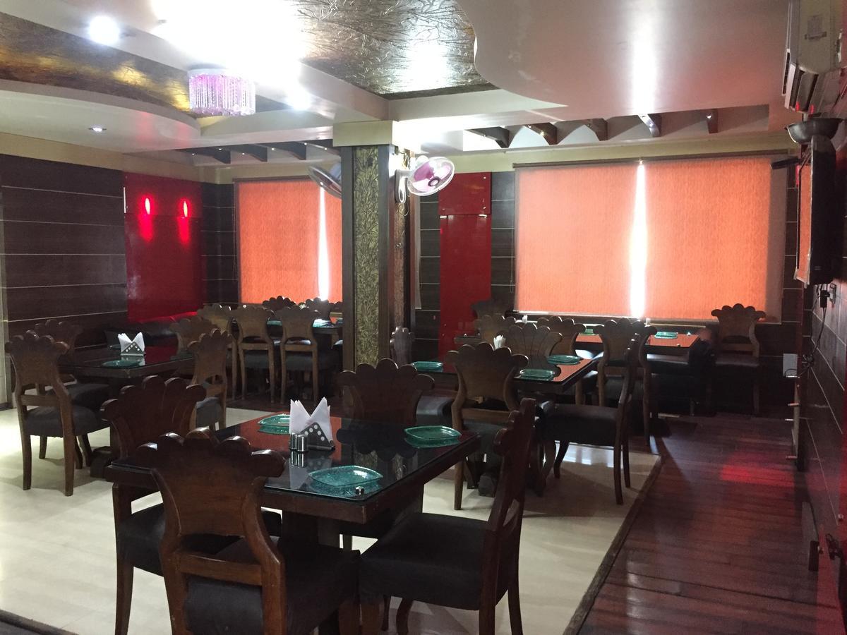 New Karan Hotel Jammu Εξωτερικό φωτογραφία