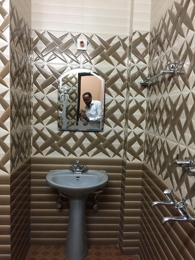 New Karan Hotel Jammu Εξωτερικό φωτογραφία