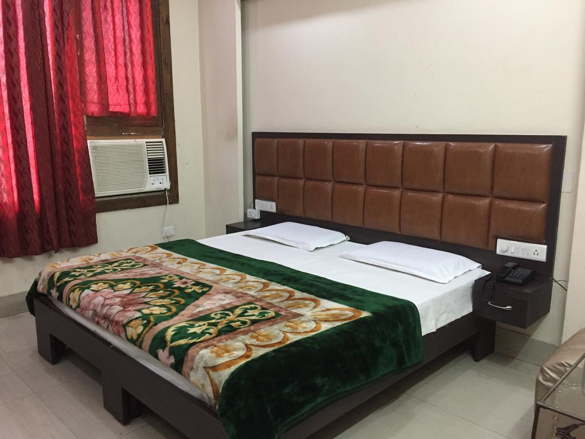 New Karan Hotel Jammu Εξωτερικό φωτογραφία