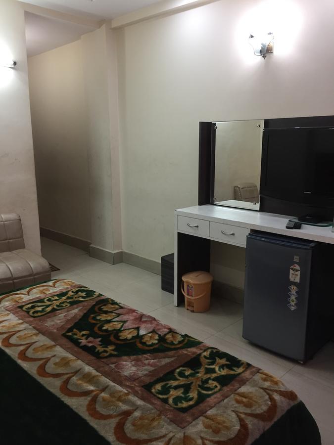 New Karan Hotel Jammu Εξωτερικό φωτογραφία