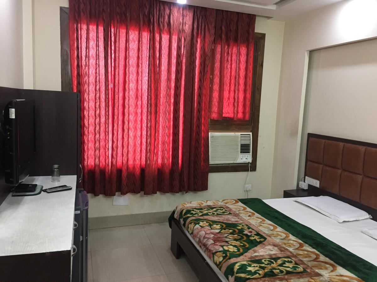 New Karan Hotel Jammu Εξωτερικό φωτογραφία