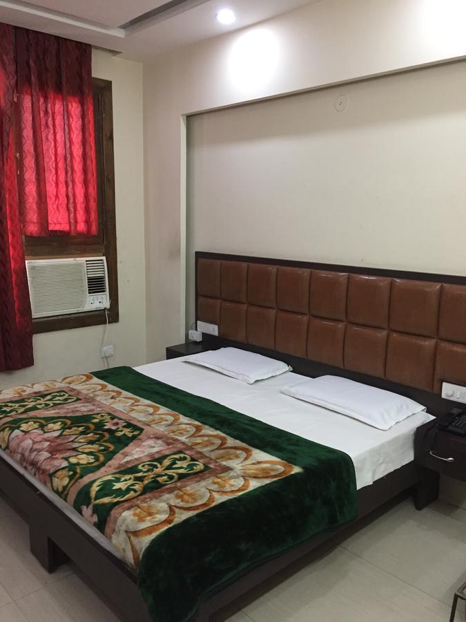 New Karan Hotel Jammu Εξωτερικό φωτογραφία
