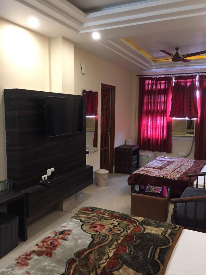 New Karan Hotel Jammu Εξωτερικό φωτογραφία